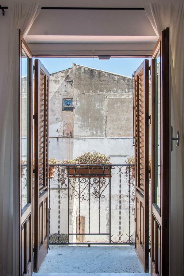 Terrazza Dei Colori Alla Kalsa By Wonderful Italy ปาแลร์โม ภายนอก รูปภาพ